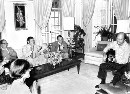 <p>The Charlie Byrd Trio jams with the Lito Molina jazz group at the U.S. Embassy ballroom, 1975<br />
Manila, Philippines</p>
