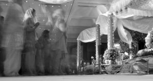 <p>Matha Tek (bowing to Guru Granth Sahib), 2012<br />
Los Angeles, California<br />
Photograph by Mannat Kaur<br />
Courtesy of the photographer</p>
