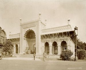 <p>India Building, 1893<br />
Chicago, Illinois<br />
Photograph by C. D. Arnold<br />
Courtesy of the Special Collections Research Center, University of Chicago Library, apf3-00043</p>

