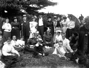 <p>Swami Vivekananda and guests at Green Acre School, 1894<br />
Eliot, Maine<br />
Collections of Eliot Bahá’í Archives, courtesy of www.VintageMaineImages.com, 6208</p>
