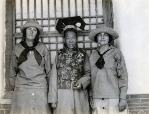 <p>Susanne Emery and Janet Wulsin (right) with the dowager mother of Helan Shan, 1923<br />
Helan Shan, Inner Mongolia<br />
© President and Fellows of Harvard College, Peabody Museum of Archaeology and Ethnology, Harvard University, PM# 56-55-60/15618 (digital file# 99160090), gift of Frederick R. Wulsin</p>
