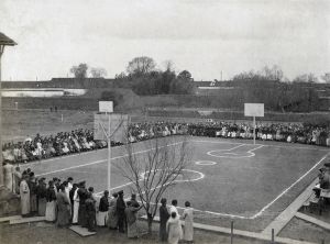 <p>First public basketball game at Wayland Academy, c. 1913-1925<br />
Hangzhou, Zhejiang Province<br />
Photograph by Eugene A. Turner Jr.<br />
Courtesy of the Kautz Family YMCA Archives, University of Minnesota Libraries, ymca10693 p1243</p>
