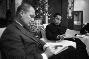 <p>American journalist Edmund Stevens interviewing Premier Zhou Enlai, 1957<br />
Beijing<br />
Photograph by Phillip Harrington<br />
Courtesy of the Library of Congress, Prints and Photographs Division, LOOK-Job 57-7090 RR#9</p>
