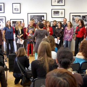 A professional choir kicks off a jazz competition in Minsk, Belarus, where Jam Session is hosted.