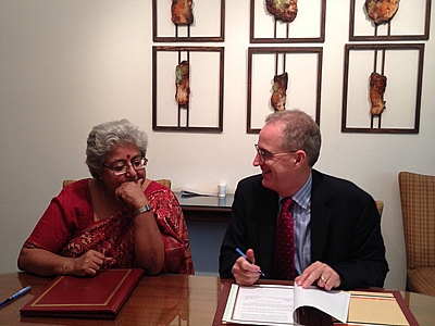 Meridian's Senior Vice President for the Arts Programs Dr. Curtis Sandberg and Ms. Anita Nayar, Deputy Director General, ICCR, sign the Memorandum of Undenstanding.