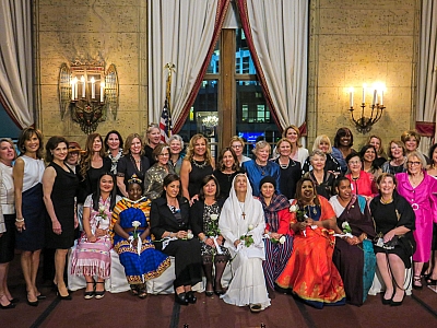 The Awardees enjoy an evening with members of the American Women for International Understanding in Los Angeles. (Photo Credit: Brittany Lynk)