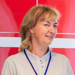 Tetiana Konovalenko - headshot